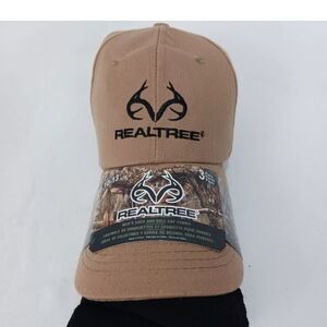 REALTREE TAN 3 PR SOCK AND BALLCAP COMBO SZ 10-13